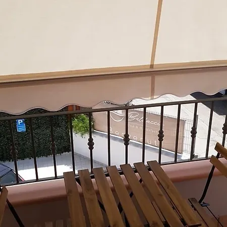 לינה וארוחת בוקר Baldacci 3*